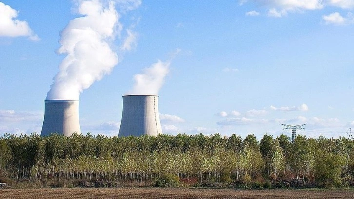 Belçika, nükleer santralleri yama kararını gözden geçirecek