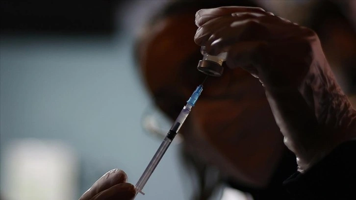 İsrail'de meydana getirilen araştırı 4. doz aşının Omicron'a üzerine 'yeterince çarpıcı olmadığın