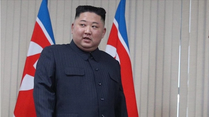 Kuzey Kore askerlerden Kim'e hâlâ aşkın sadakat göstermelerini istedi