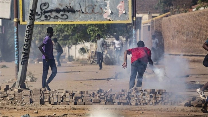 Sudan'da askeri dümen karşıtı protestolarda ölenlerin sayısı 42’ye yükseldi