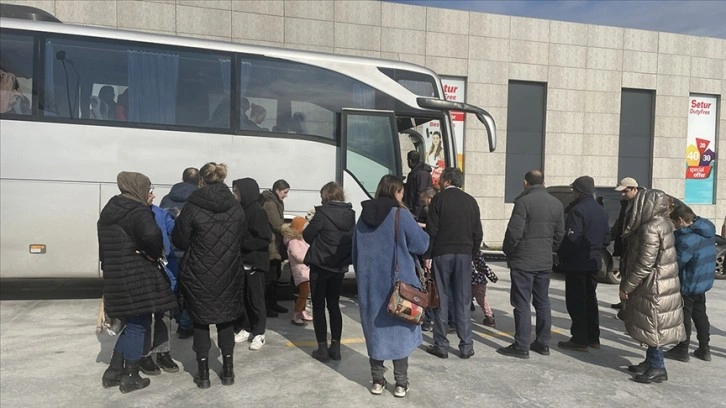 Ukrayna'dan çağ 273 Türk yurttaşı hâlâ boşaltma edildi