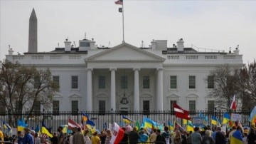 Beyaz Saray uğrunda Ukrayna'ya dayanaklık etmek gösterisi