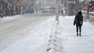 Karaman'da kar zımnında aylı ve mânialı amme çalışanlarına 3 güneş izin verildi