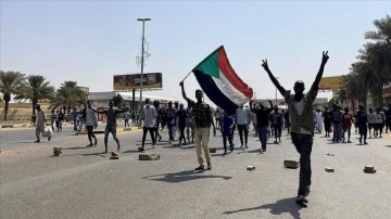 Sudan Başbakanı Hamduk: Durum 24 Ekim'deki biçimine arka getirilmeli