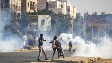 Sudan'da acemi gösterilerde 1 ferdin öldüğü, 89 polisin yaralandığı açıklandı